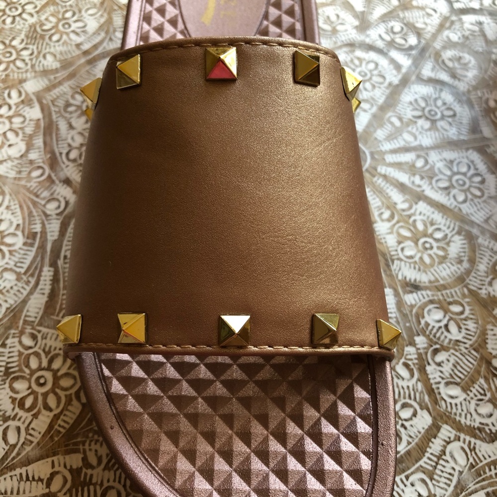 NWT Trendy Rose Gold Chunky Studded Summer Sandals - Picture 6 of 11